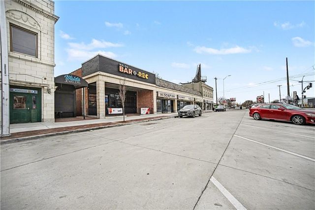 121 E 80th Street, Kansas City, MO 64114