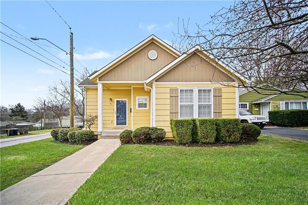 121 E 80th Street, Kansas City, MO 64114