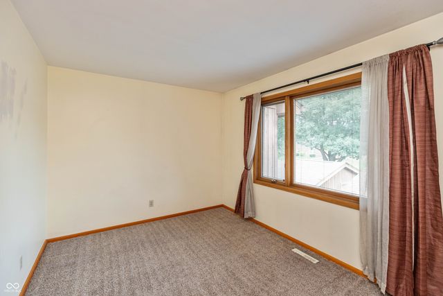 3177 Sycamore Drive 5A, Columbus, IN 47203