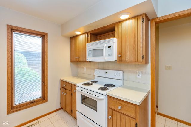 3177 Sycamore Drive 5A, Columbus, IN 47203
