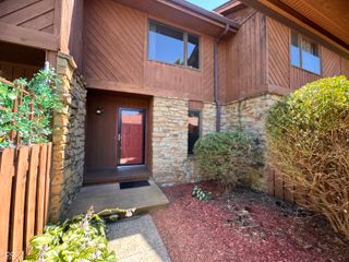 3177 Sycamore Drive 5A, Columbus, IN 47203