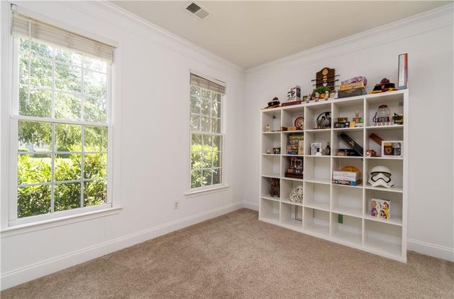 1928 Barrett Knoll Circle NW, Kennesaw, GA 30152
