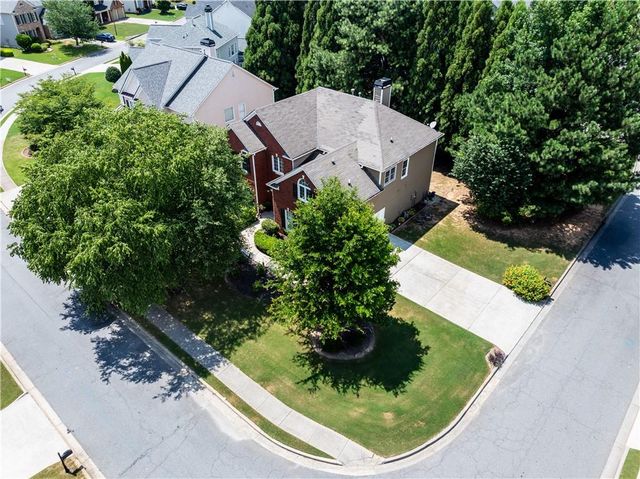 1928 Barrett Knoll Circle NW, Kennesaw, GA 30152