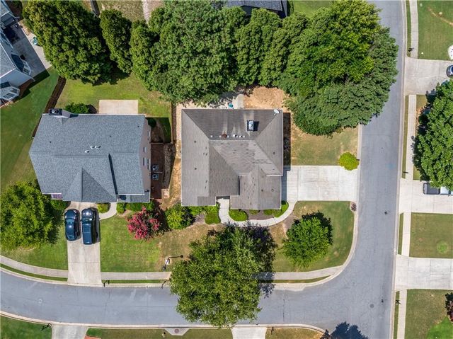 1928 Barrett Knoll Circle NW, Kennesaw, GA 30152