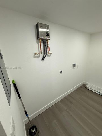 3010 NW 186th Ter, Miami Gardens, FL 33056