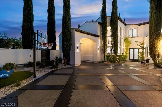 9736 Verlaine Court, Las Vegas, NV 89145