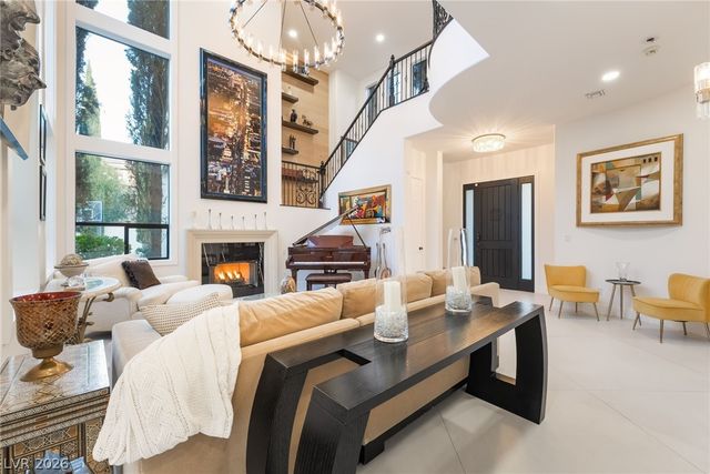 9736 Verlaine Court, Las Vegas, NV 89145