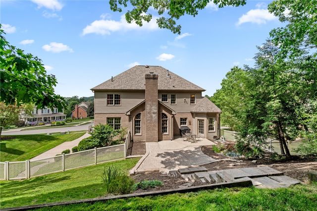 114 Oakview Drive, Cranberry Twp, PA 16066