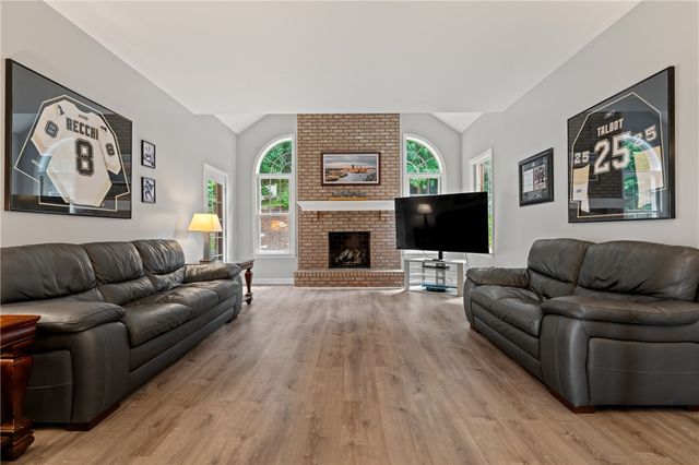 114 Oakview Drive, Cranberry Twp, PA 16066