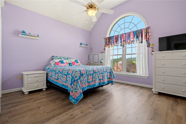 114 Oakview Drive, Cranberry Twp, PA 16066