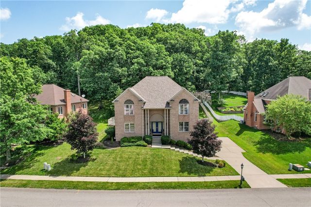 114 Oakview Drive, Cranberry Twp, PA 16066