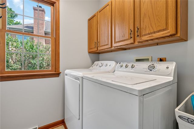 114 Oakview Drive, Cranberry Twp, PA 16066