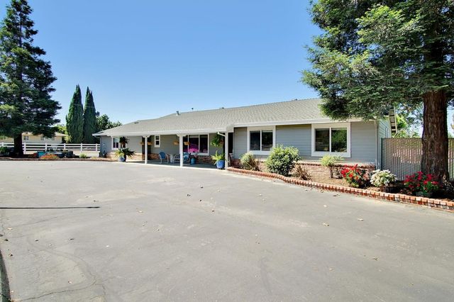 8875 New Avenue, Gilroy, CA 95020