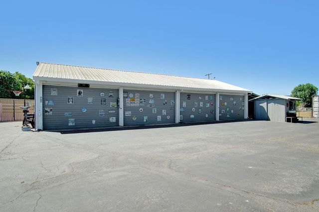 8875 New Avenue, Gilroy, CA 95020