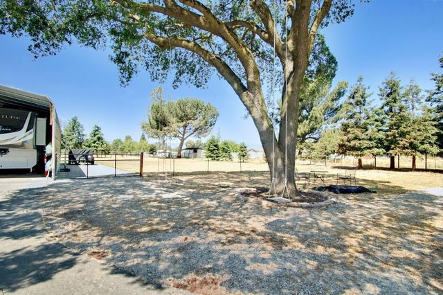 8875 New Avenue, Gilroy, CA 95020