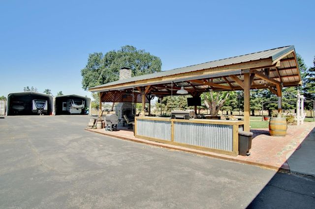 8875 New Avenue, Gilroy, CA 95020