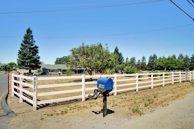 8875 New Avenue, Gilroy, CA 95020
