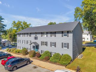 352-356 College Avenue, Valparaiso, IN 46383