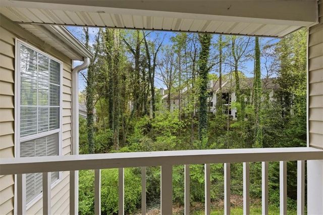 307 Glenleaf Dr, Peachtree Corners, GA 30092