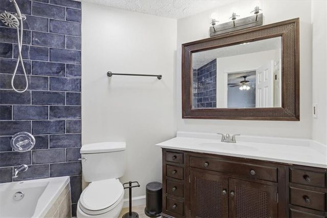 307 Glenleaf Dr, Peachtree Corners, GA 30092