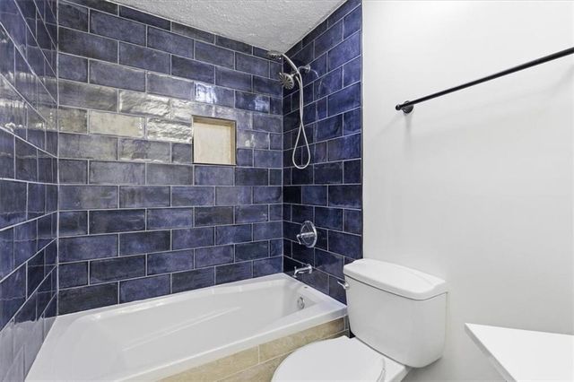 307 Glenleaf Dr, Peachtree Corners, GA 30092