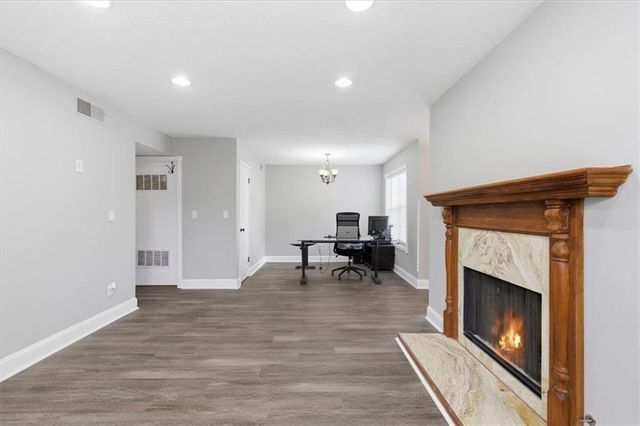 307 Glenleaf Dr, Peachtree Corners, GA 30092
