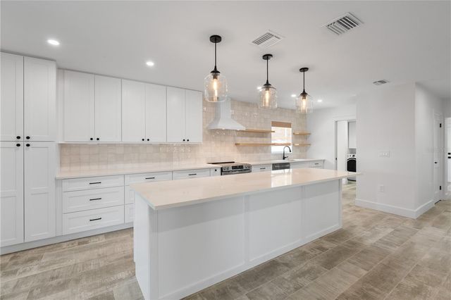 4543 CARSON STREET NE, St Petersburg, FL 33704