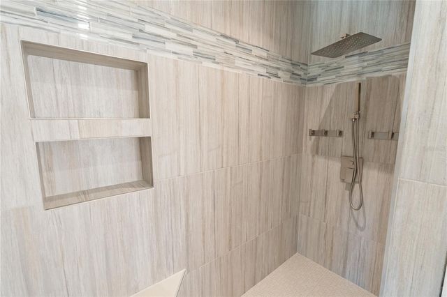 4543 CARSON STREET NE, St Petersburg, FL 33704