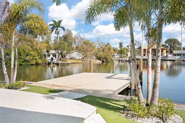 4543 CARSON STREET NE, St Petersburg, FL 33704