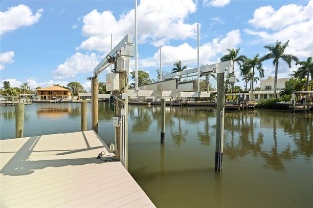 4543 CARSON STREET NE, St Petersburg, FL 33704