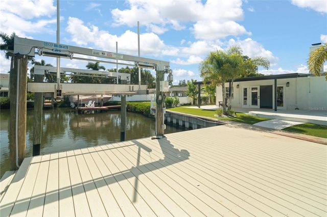 4543 CARSON STREET NE, St Petersburg, FL 33704