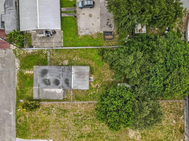 523 N 60th Way, Hollywood, FL 33024