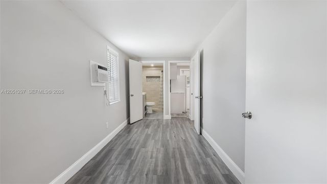 523 N 60th Way, Hollywood, FL 33024