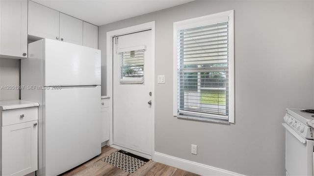 523 N 60th Way, Hollywood, FL 33024