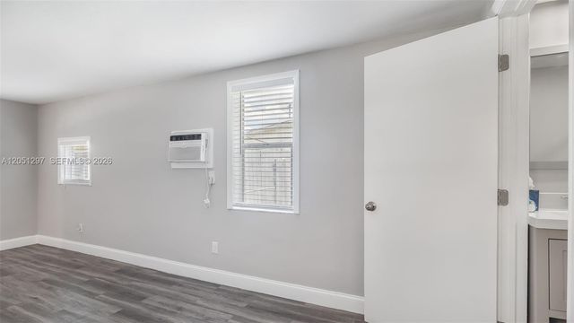 523 N 60th Way, Hollywood, FL 33024