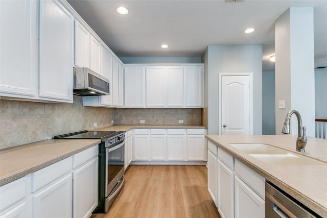 3725 Vienna Street, Irving, TX 75038