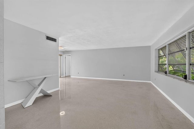 200 NW 11th Avenue, Boca Raton, FL 33486