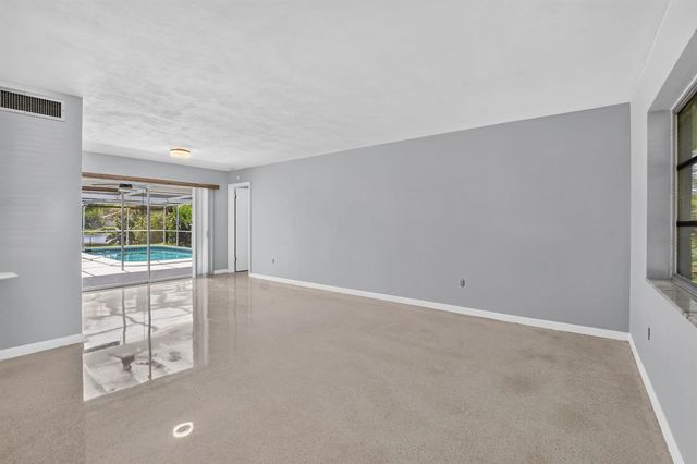 200 NW 11th Avenue, Boca Raton, FL 33486