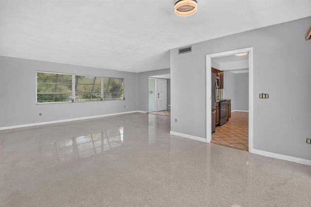 200 NW 11th Avenue, Boca Raton, FL 33486