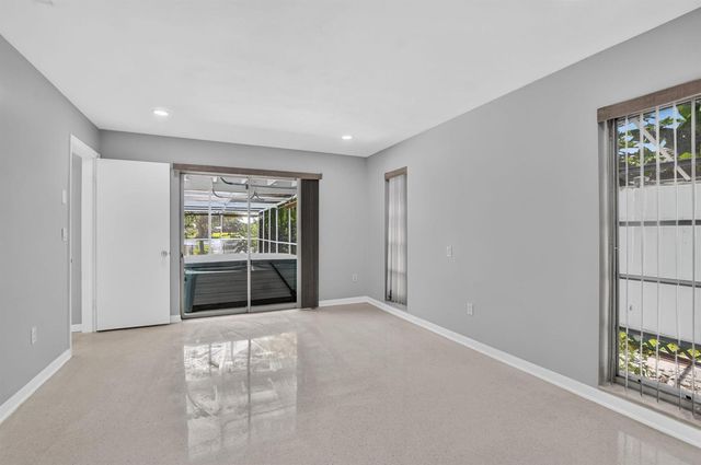 200 NW 11th Avenue, Boca Raton, FL 33486