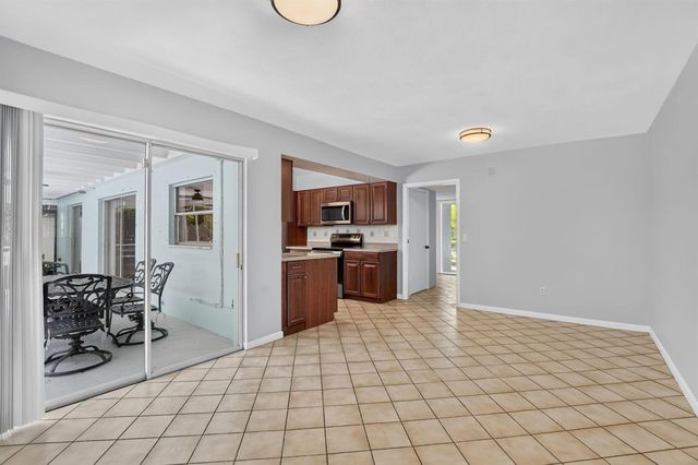 200 NW 11th Avenue, Boca Raton, FL 33486