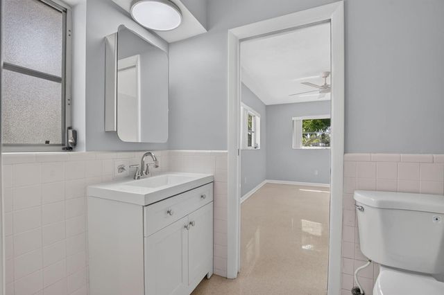 200 NW 11th Avenue, Boca Raton, FL 33486