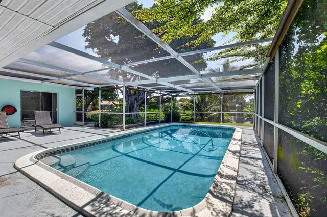 200 NW 11th Avenue, Boca Raton, FL 33486