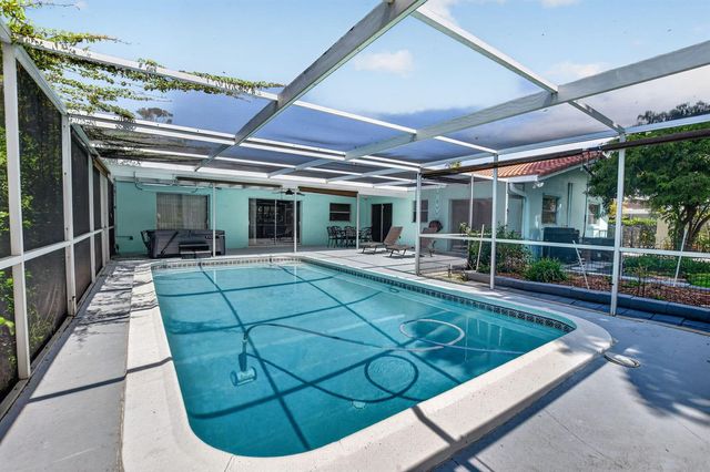 200 NW 11th Avenue, Boca Raton, FL 33486