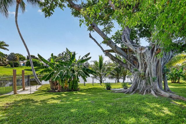 200 NW 11th Avenue, Boca Raton, FL 33486