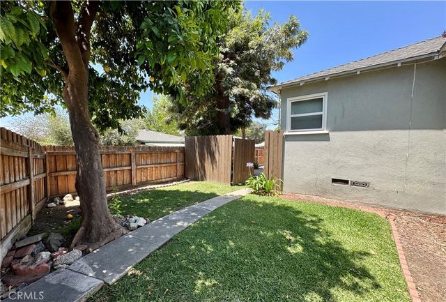 240 N Shamrock Avenue, Monrovia, CA 91016