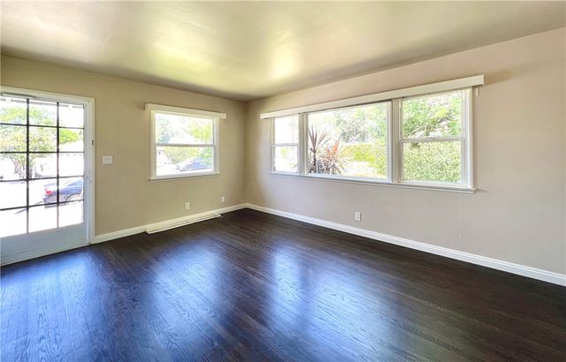 240 N Shamrock Avenue, Monrovia, CA 91016