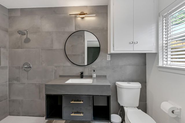 5415 Carew Street, Houston, TX 77096