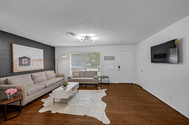 5415 Carew Street, Houston, TX 77096