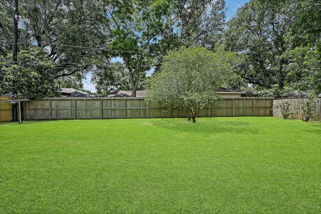 5415 Carew Street, Houston, TX 77096